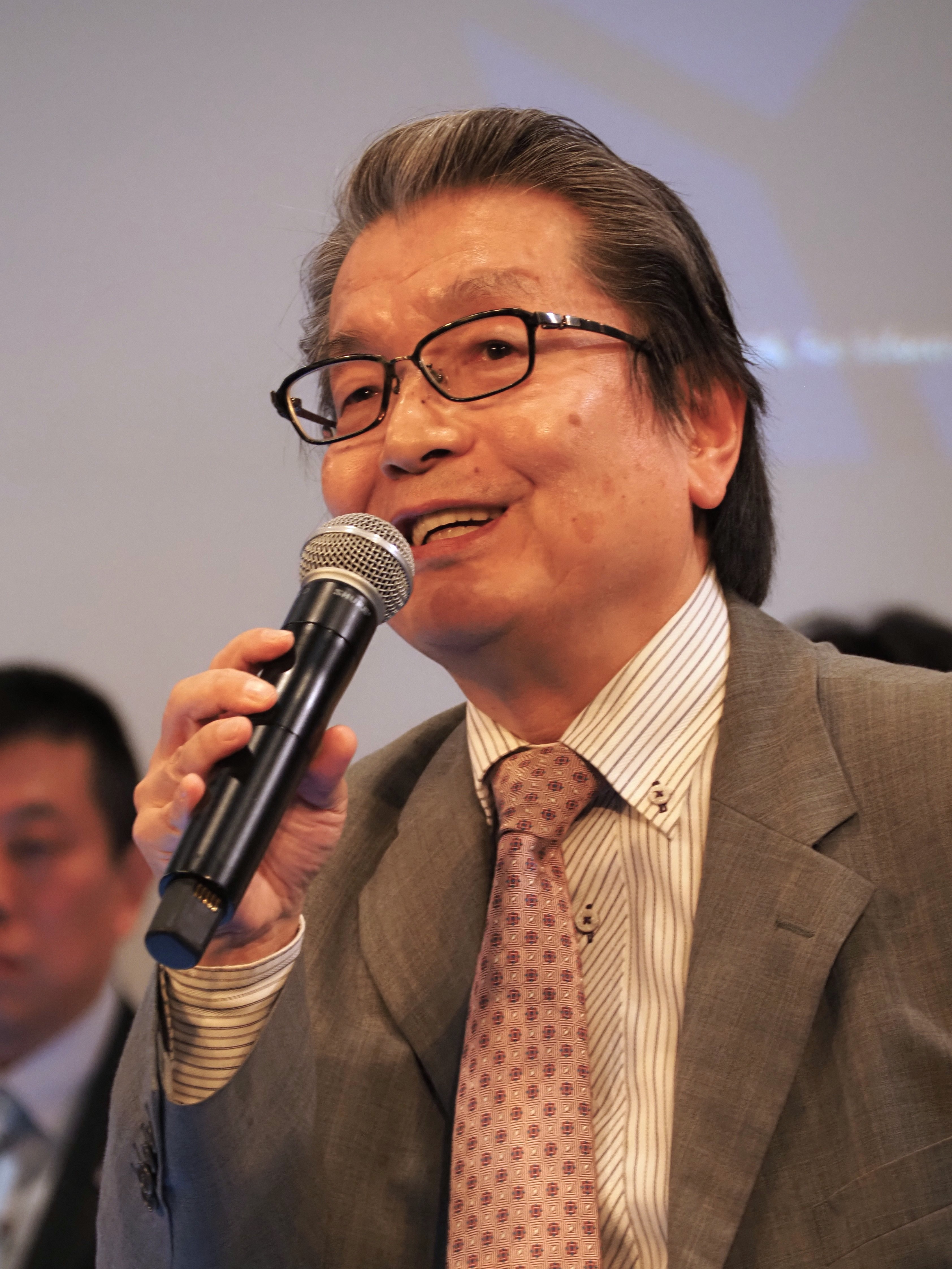 森井 昌克
